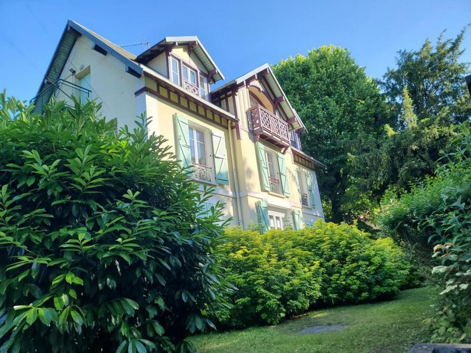 Villa i Rueil-Malmaison, Hauts-de-Seine - foto 1