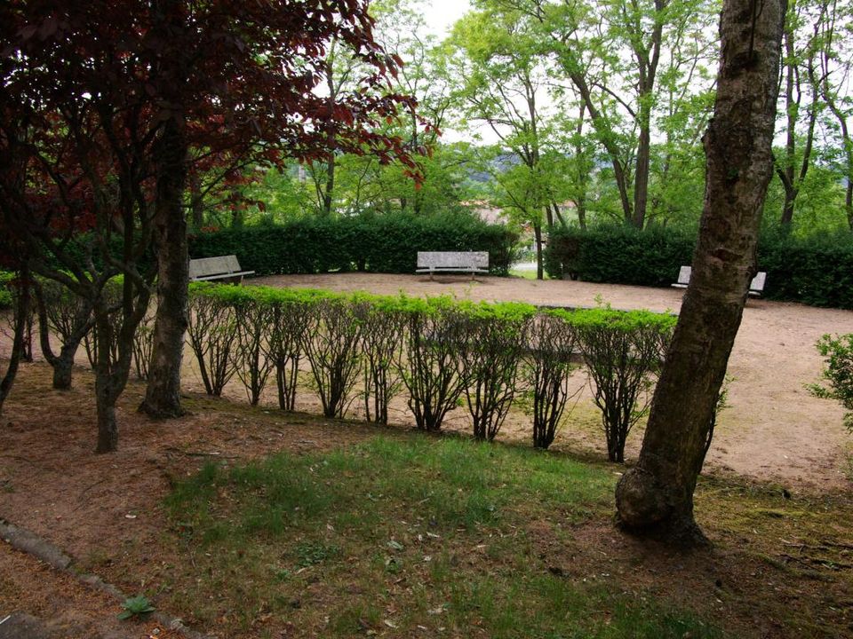 Lejlighed i Ambierle, Loire - foto 2