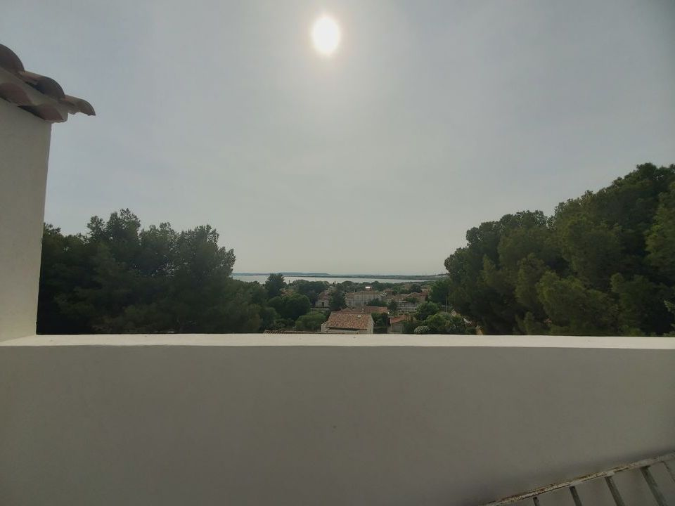 Apartamento en Rognac, Bouches-du-Rhone - foto 2