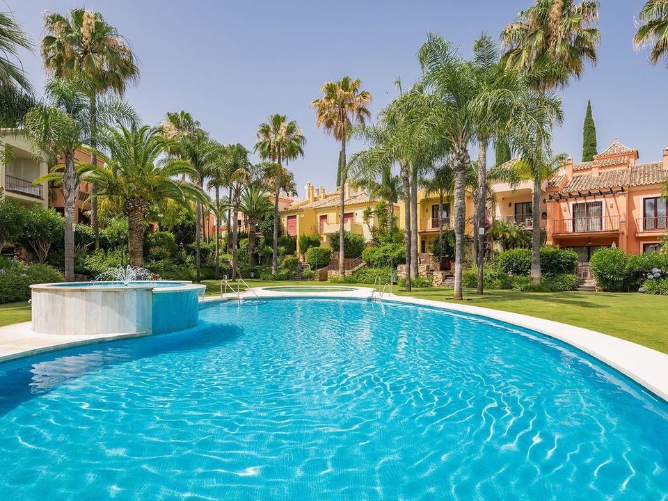 Rækkehus i Marbella Golden Mile, Malaga - foto 1