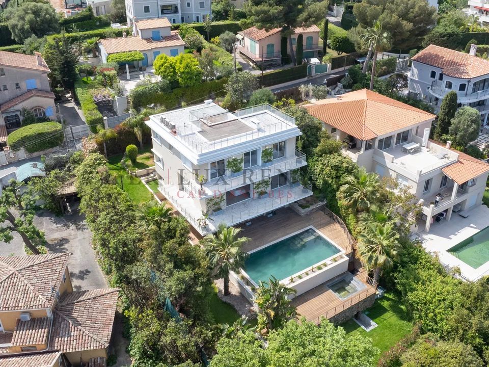 Villa i Antibes, Alpes-Maritimes - foto 1