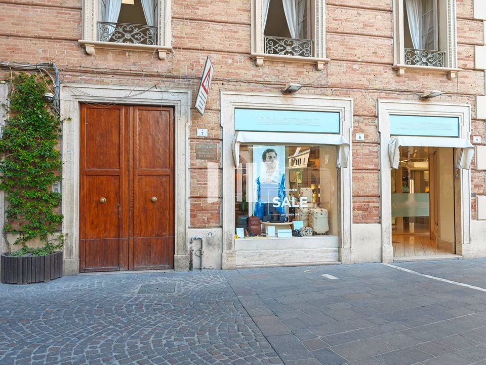 Erhvervsejendom i Teramo, Teramo - foto 2