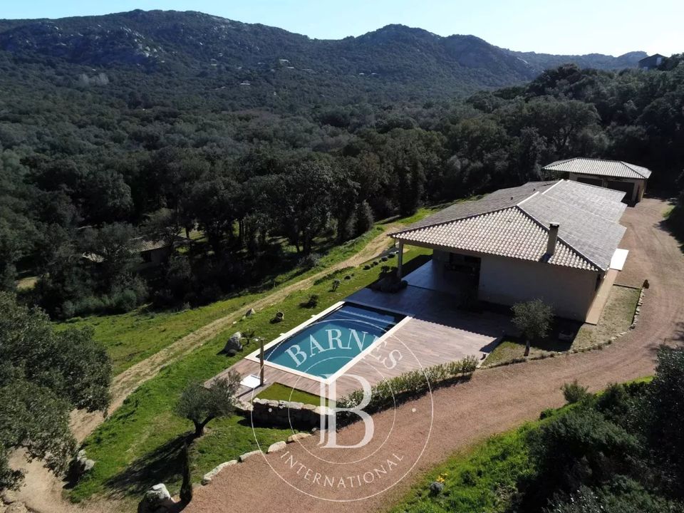 Villa a Porto-Vecchio, Corse-du-Sud - foto 1