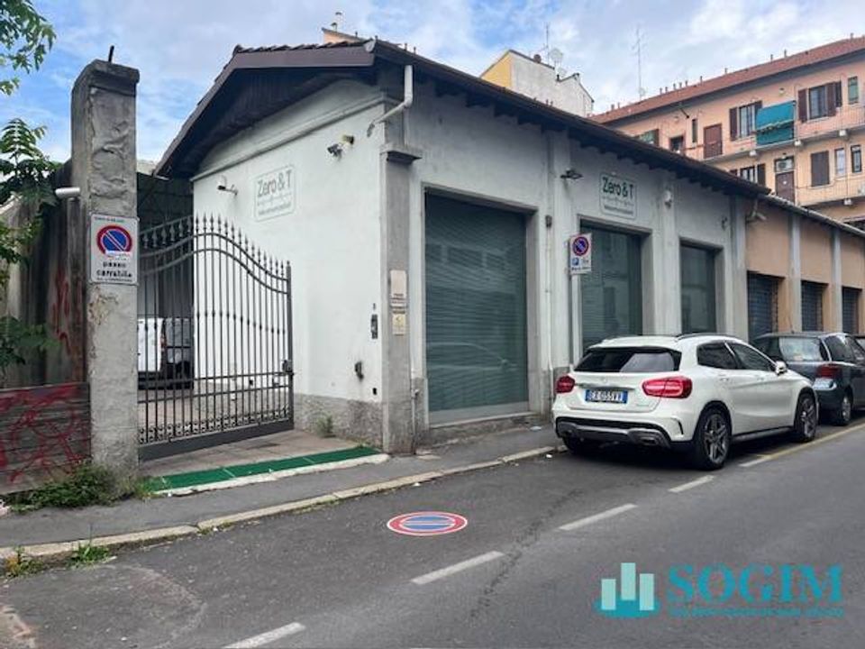 Erhvervsejendom i Milan, Milan - foto 1