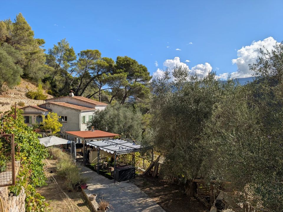 Villa i Cantaron, Alpes-Maritimes - foto 1