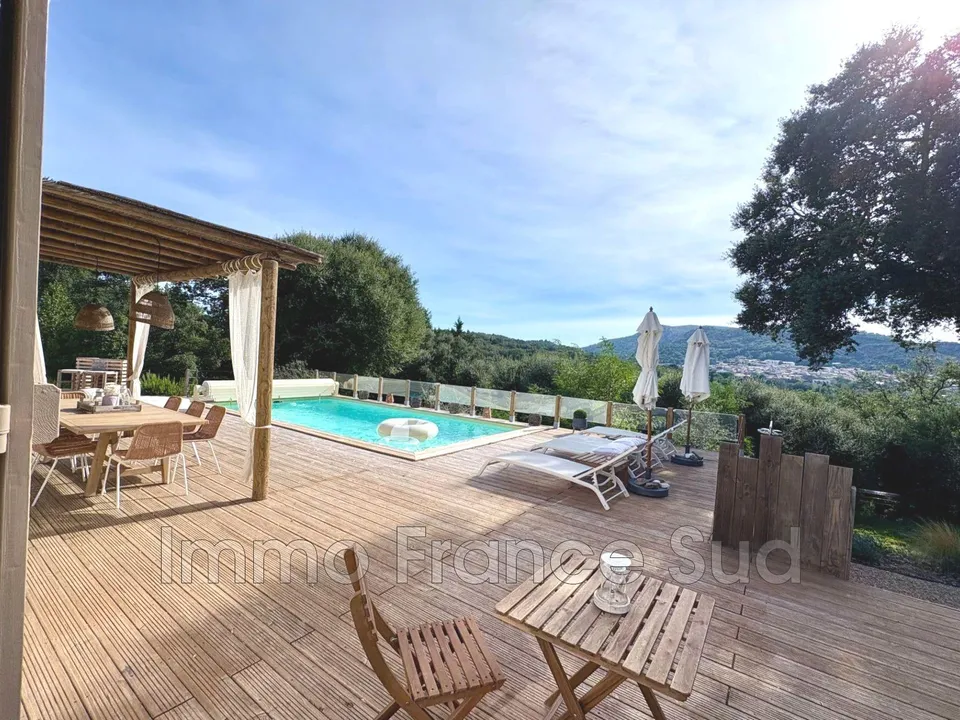 Villa i La Garde-Freinet, Var - bilde 1