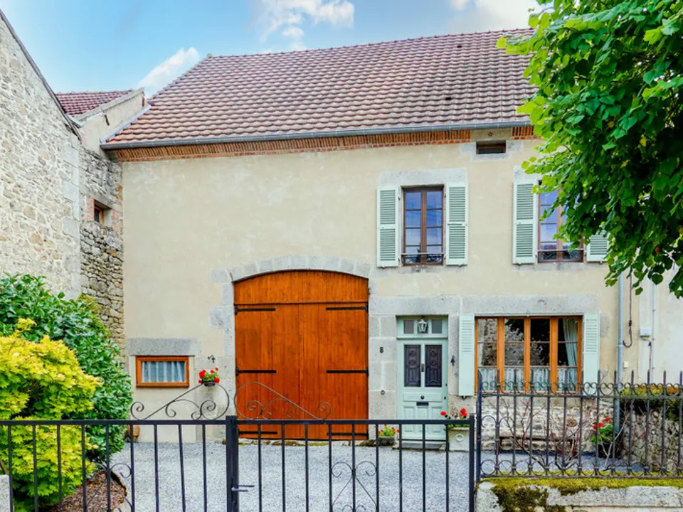 Byhus i St.-Julien-le-Châtel, Creuse - foto 1