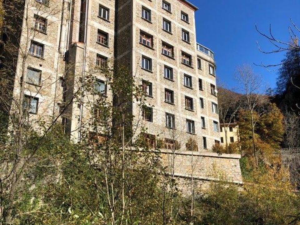 Erhvervsejendom i Prats-de-Mollo-la-Preste, Pyrenees-Orientales - foto 2