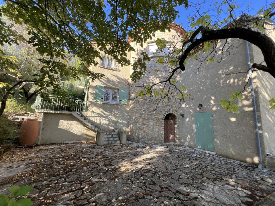 Villa i Nimes, Gard - foto 1
