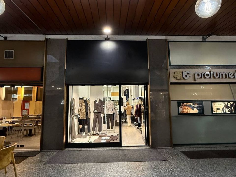 Erhvervsejendom i Varese, Varese - foto 1