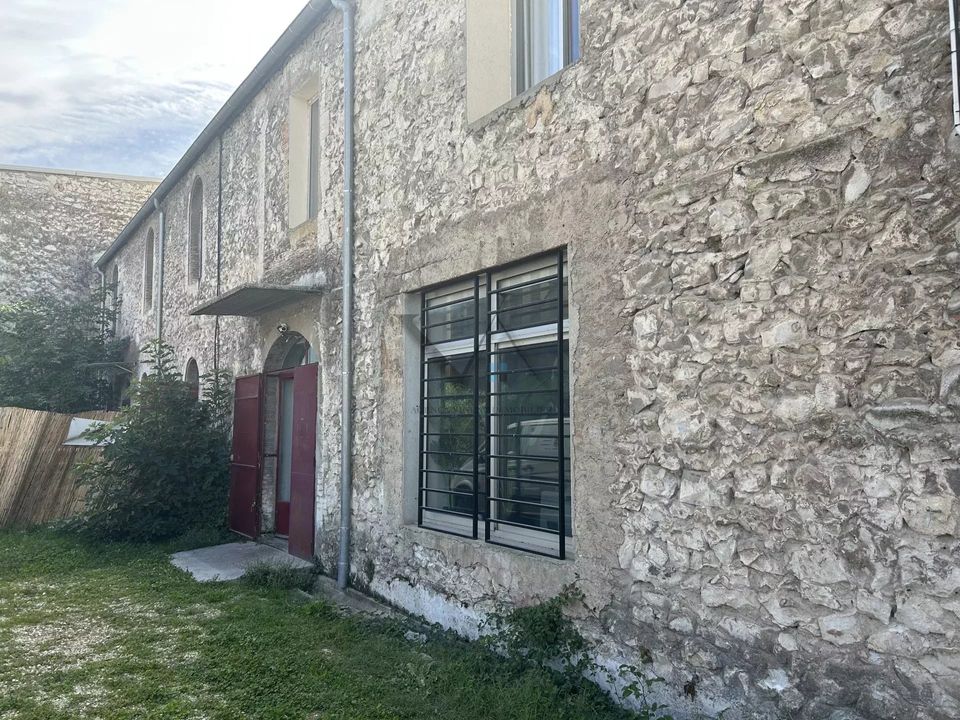 Erhvervsejendom i Le Teil, Ardeche - foto 1