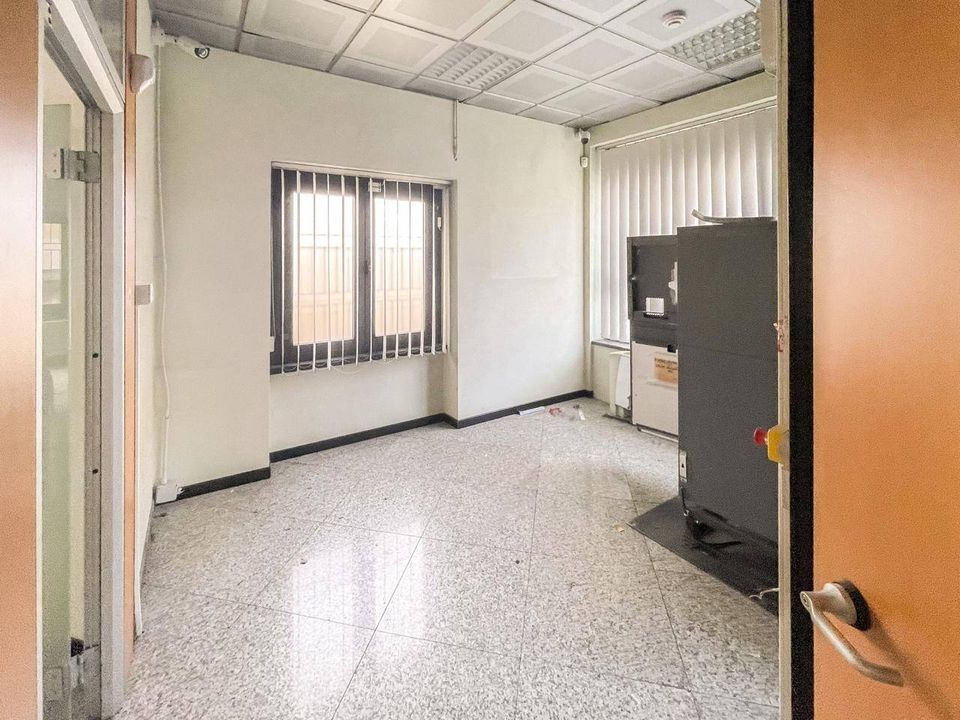 Erhvervsejendom i Gazzada Schianno, Varese - foto 4