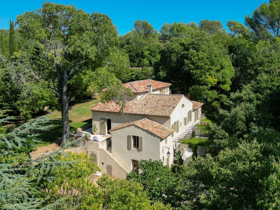 Landsbyhus i Aix-en-Provence, Bouches-du-Rhone - foto 1