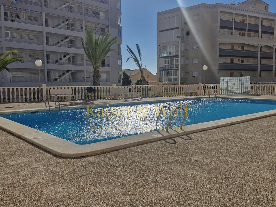 Lejlighed i Los Arenales Del Sol, Alicante - foto 1