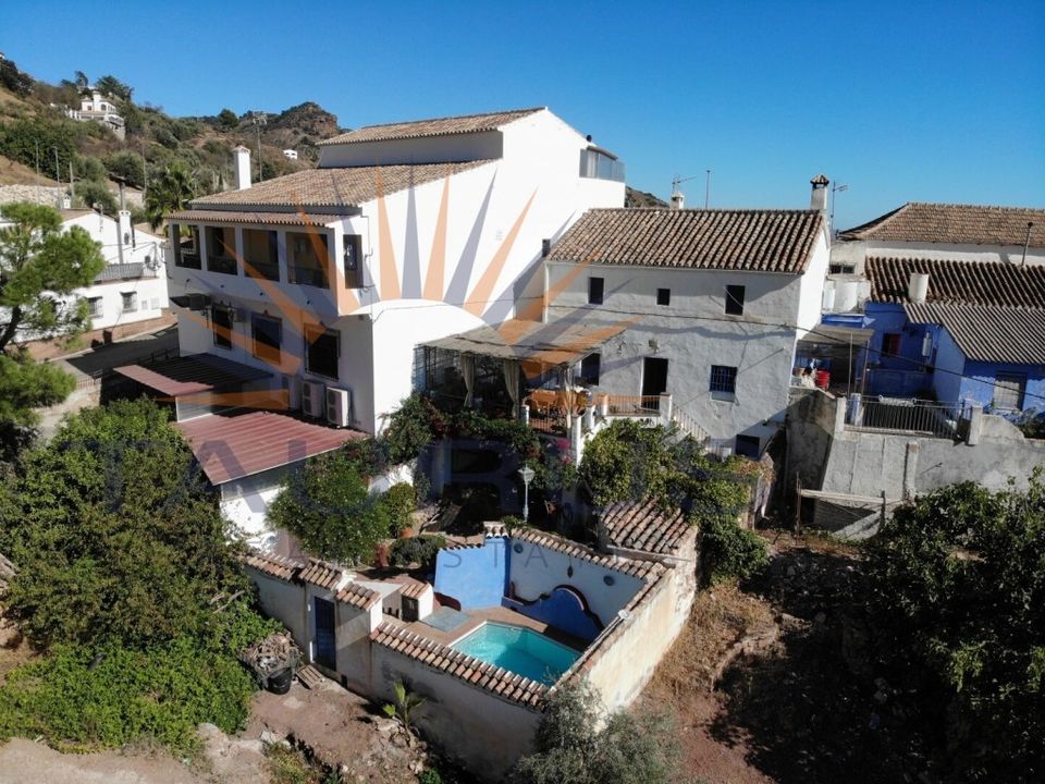 Landsbyhus i Comares, Malaga - foto 1