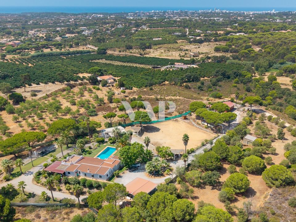 Villa i Quarteira, Faro - foto 1