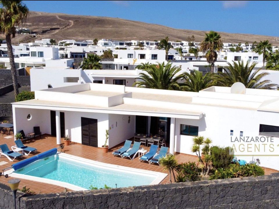Villa i Playa Blanca (Yaiza), Lanzarote - foto 1