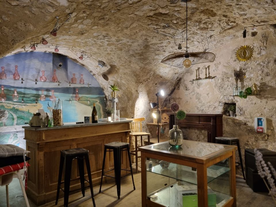 Erhvervsejendom i Moustiers-Sainte-Marie, Alpes-de-Haute-Provence - foto 1