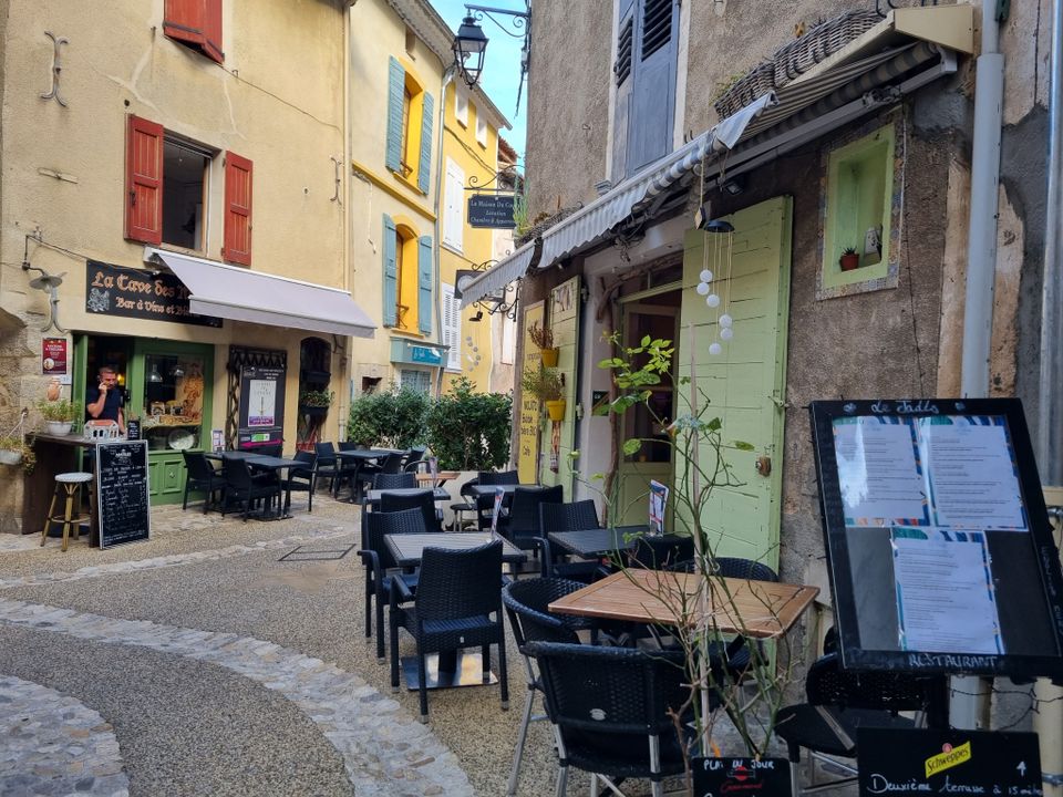 Erhvervsejendom i Moustiers-Sainte-Marie, Alpes-de-Haute-Provence - foto 4