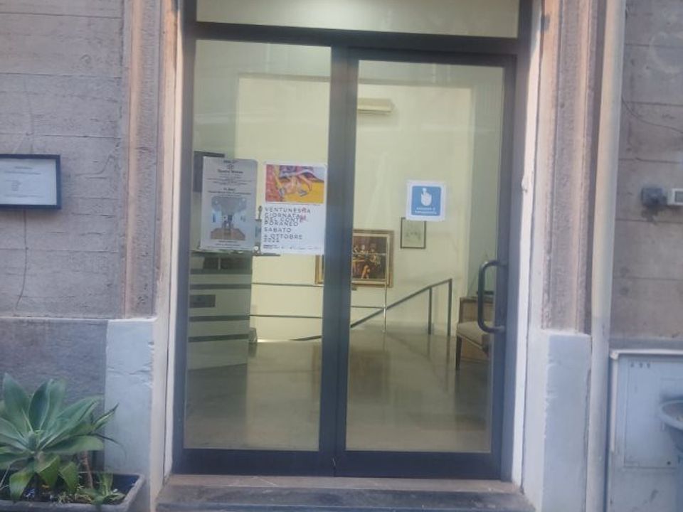 Erhvervsejendom i Messina, Messina - foto 2