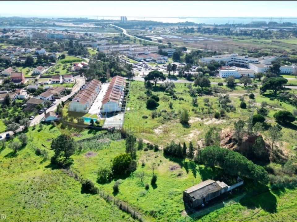 Helårsgrund i Setubal, Setubal - foto 1