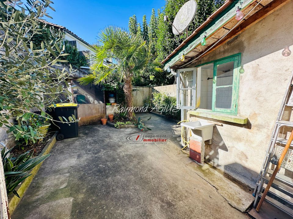 Landsbyhus i Sainte-Foy-la-Grande, Dordogne - foto 1