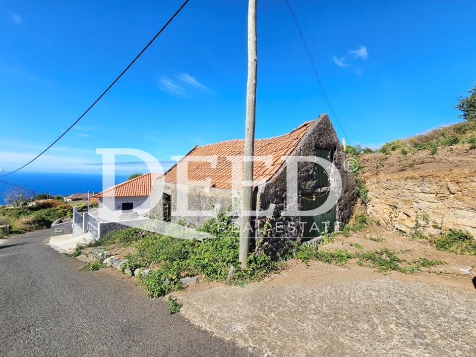 Helårsgrund i Ponta do Pargo, Madeira - foto 1