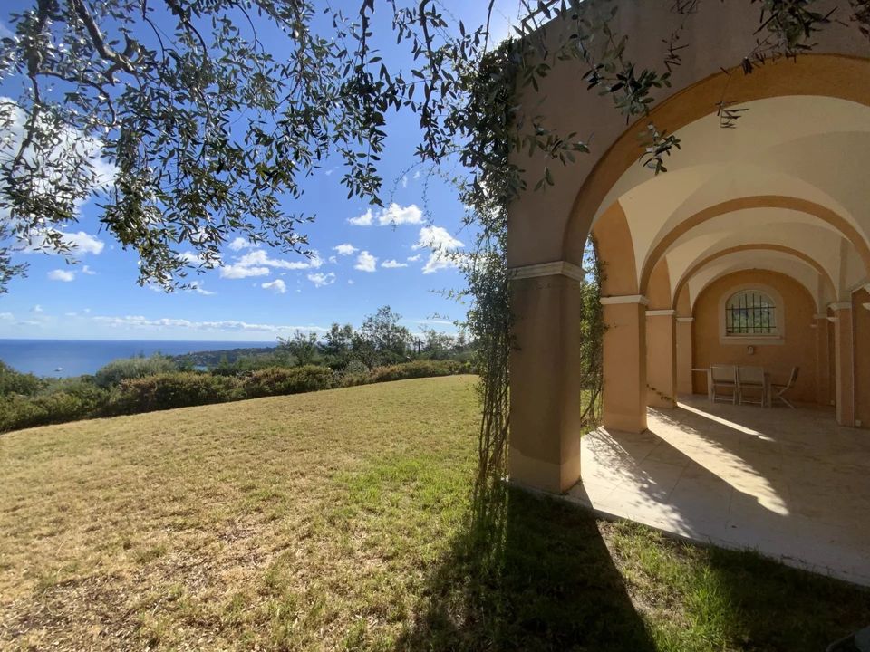 Villa i Menton, Alpes-Maritimes - foto 3