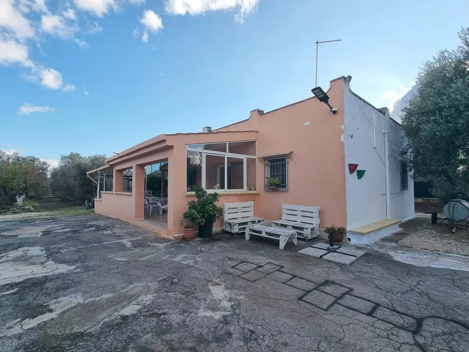 Villa i San Vito dei Normanni, Brindisi - foto 1