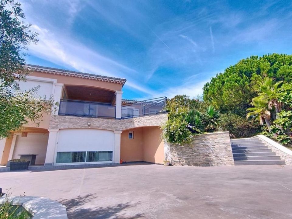 Villa in Le Teil, Ardeche - foto 1