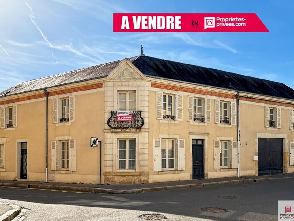 Villa in La Flèche, Sarthe - photo 1