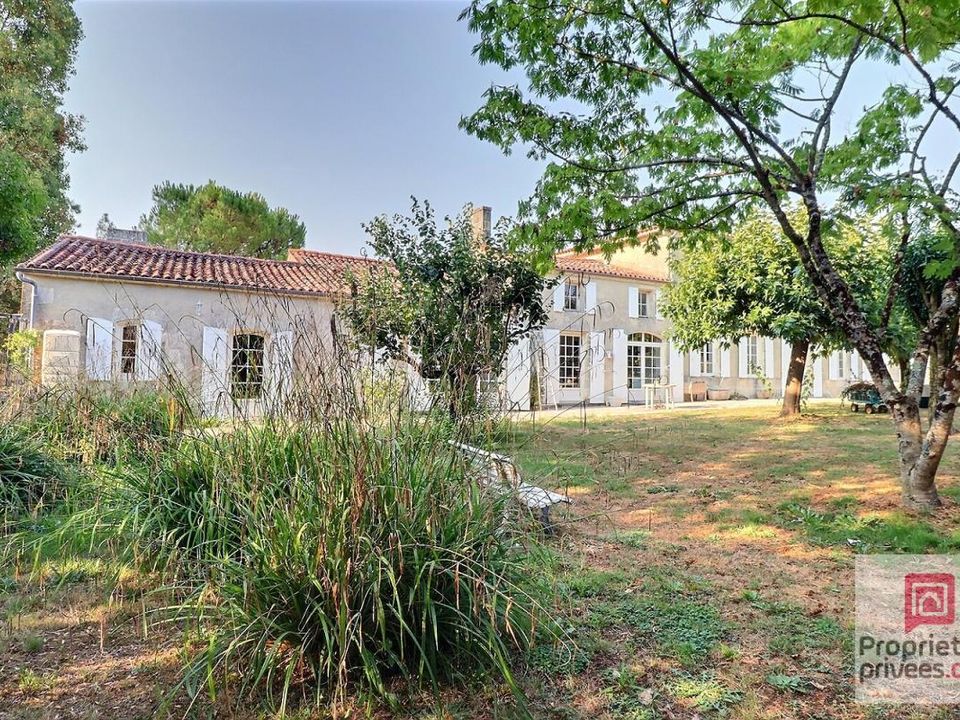 Villa i Surgeres, Charente-Maritime - foto 1