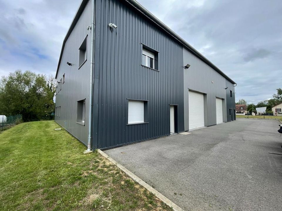 Erhvervsejendom i Chevrieres, Oise - foto 1