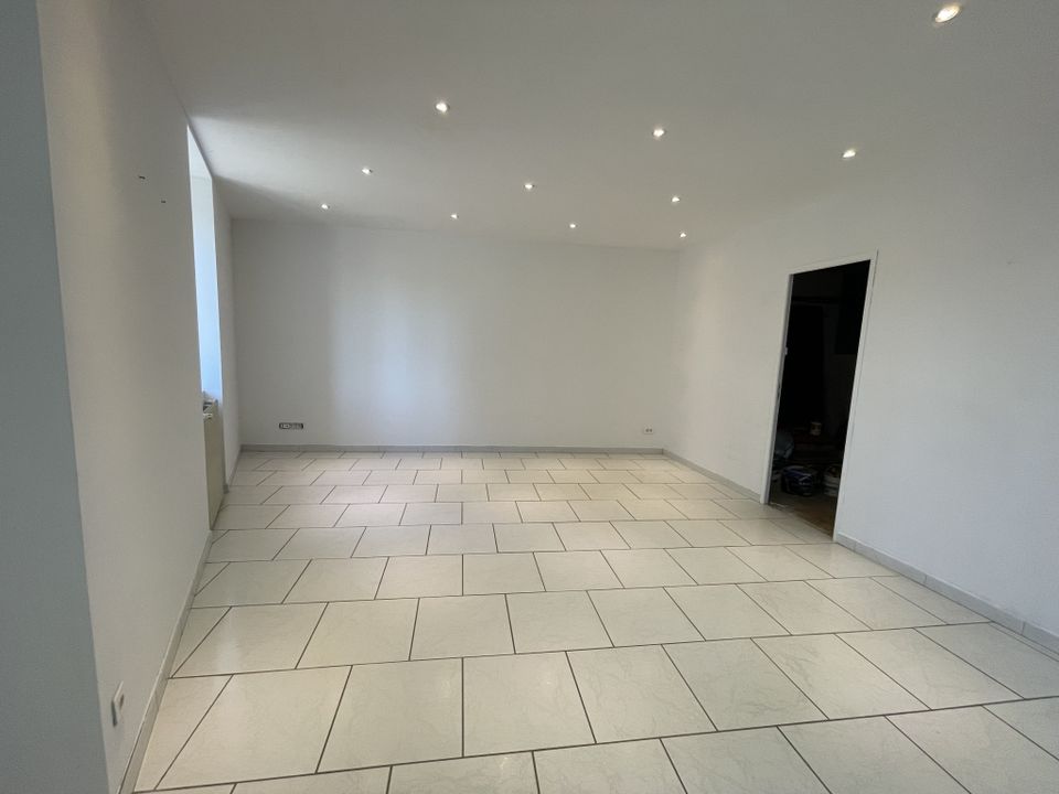 Landsbyhus i Anneyron, Drome - foto 3