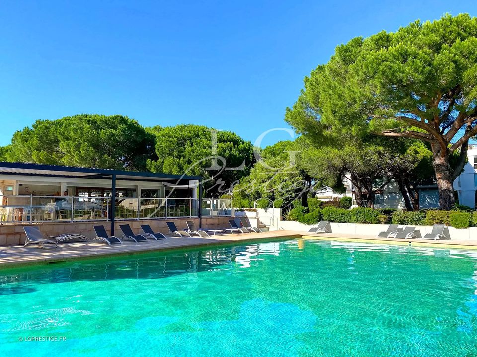 Lejlighed i Mandelieu-la-Napoule, Alpes-Maritimes - foto 1
