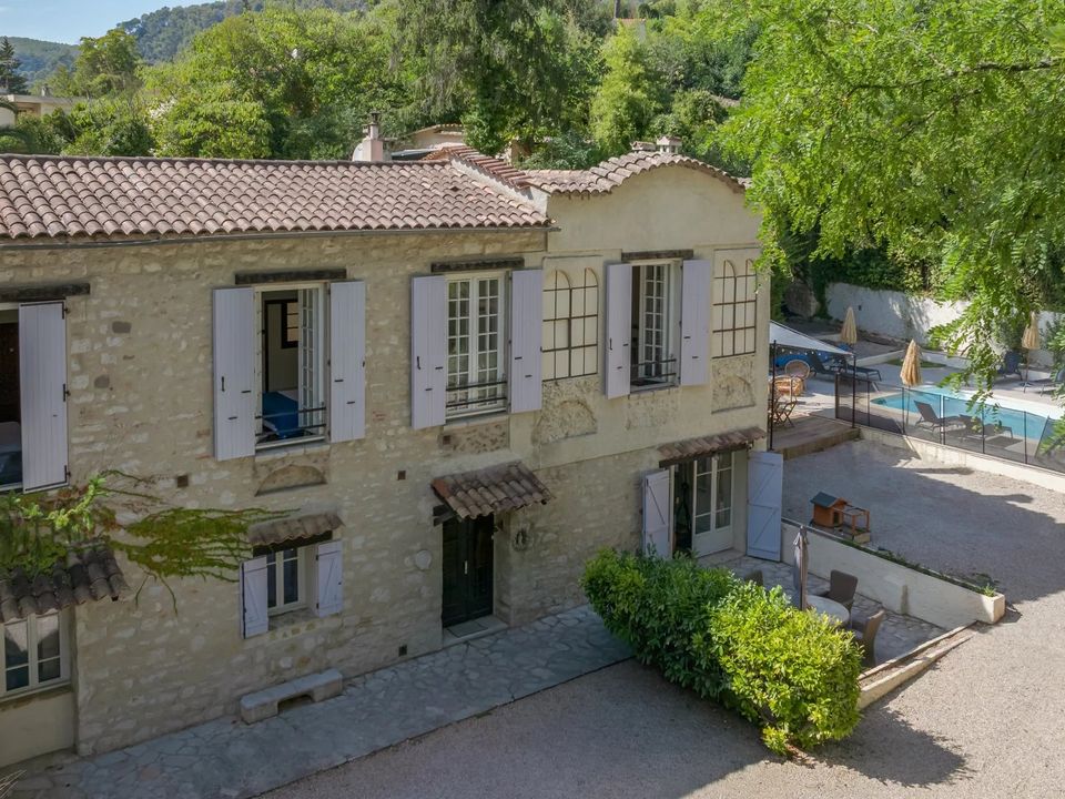 Villa i La Colle-sur-Loup, Alpes-Maritimes - foto 1