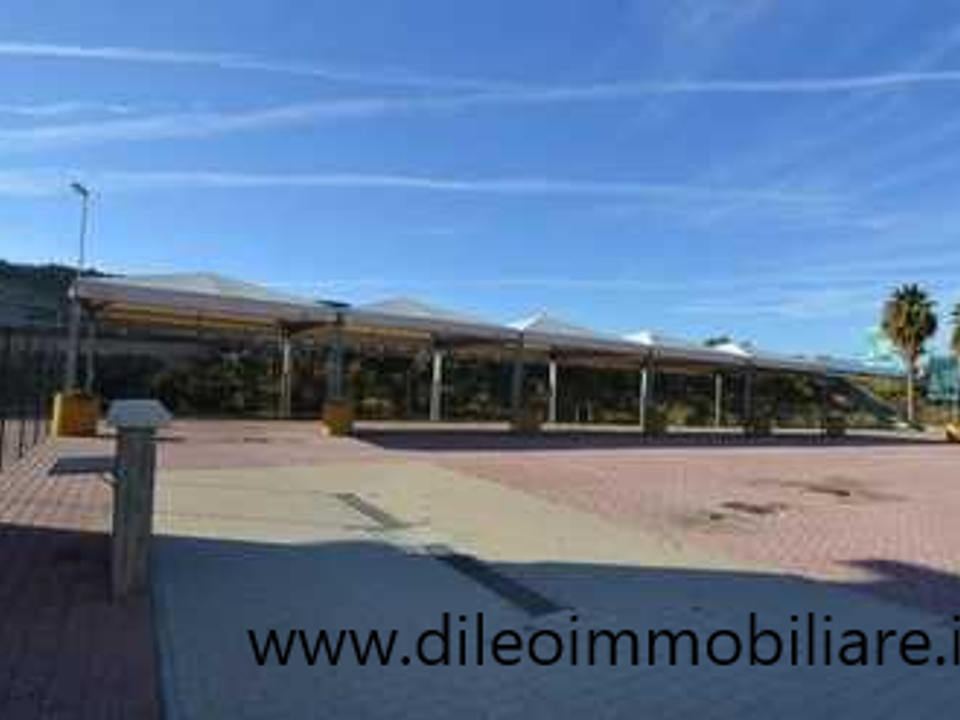 L'establiment comercial a Monteprandone, Ascoli Piceno - foto 1
