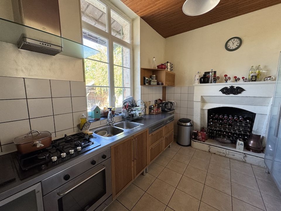 Villa en Chalais, Charente - foto 3