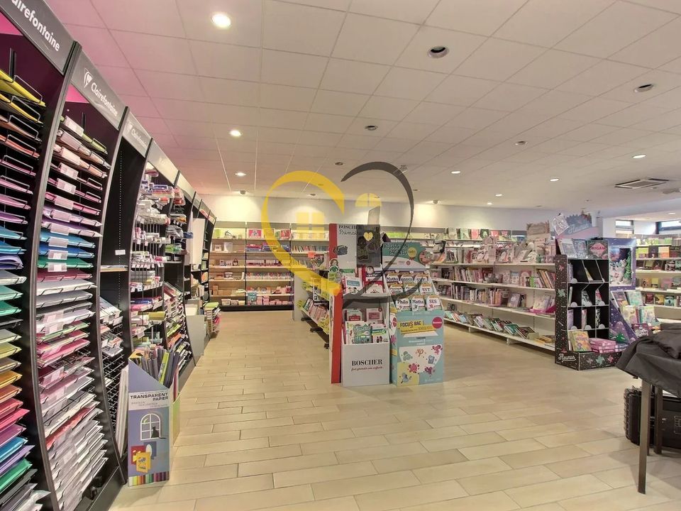 Erhvervsejendom i Orleans, Loiret - foto 2