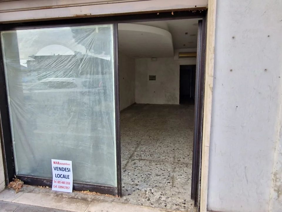Erhvervsejendom i Montesilvano Marina, Pescara - foto 1