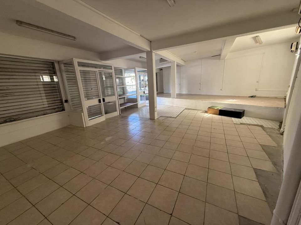 Erhvervsejendom i Saint-Denis, La Reunion - foto 1