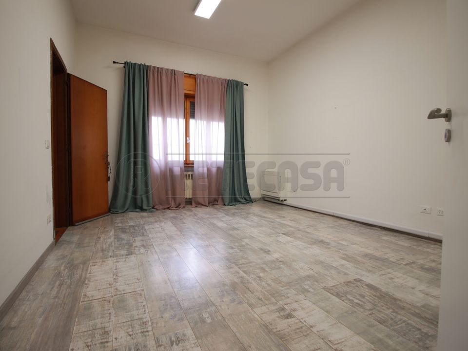 Erhvervsejendom i Montebello Vicentino, Vicenza - foto 2