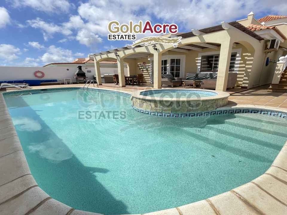 Villa i Caleta De Fuste, Fuerteventura - foto 1