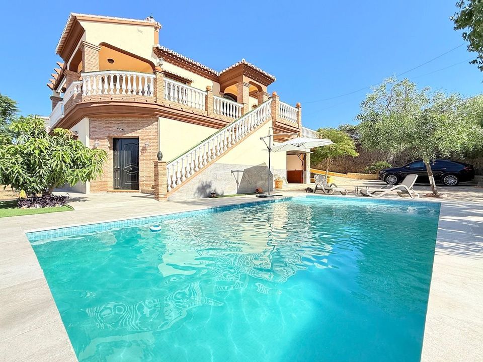 Villa i Caleta De Velez, Malaga - foto 1