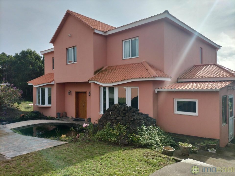 Casa de pueblo en Horta, Faial - foto 2