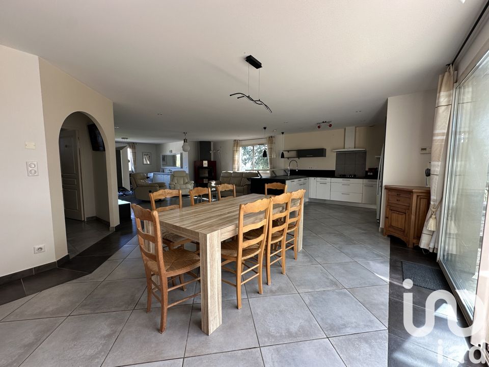 Villa in Saint-Pierre-Lafeuille, Lot - photo 5