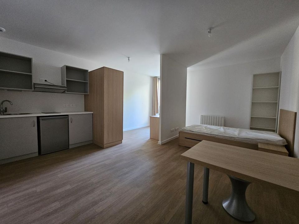 Apartment in Nimes, Gard - photo 1