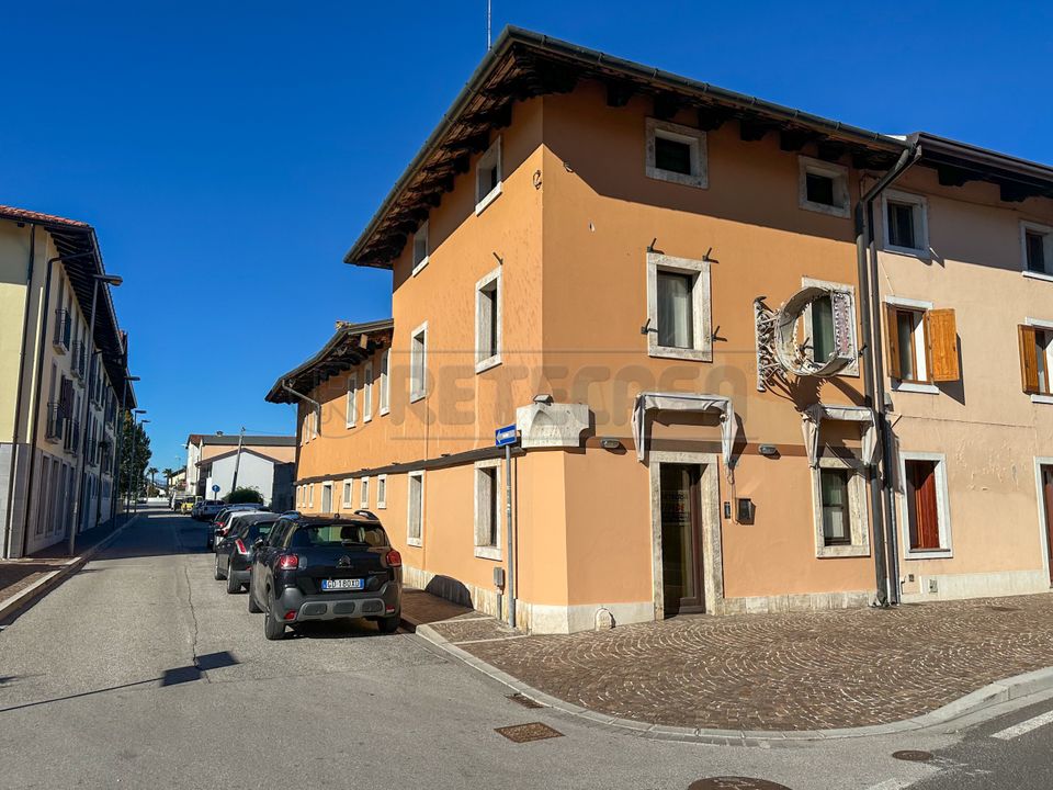 Erhvervsejendom i Mortegliano, Udine - foto 1