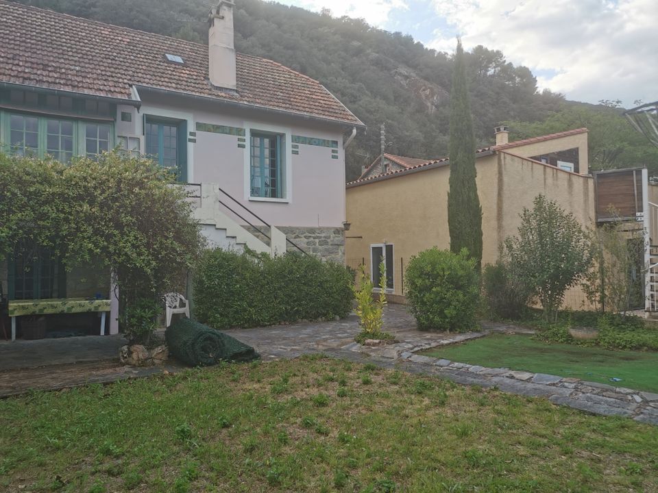 Villa i Amelie-les-Bains-Palalda, Pyrenees-Orientales - bilde 1