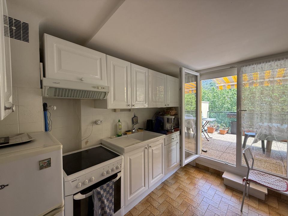 Lejlighed i Amelie-les-Bains-Palalda, Pyrenees-Orientales - foto 1